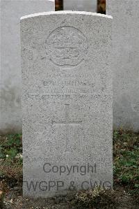 St. Sever Cemetery Extension Rouen - Hitchings, Christopher