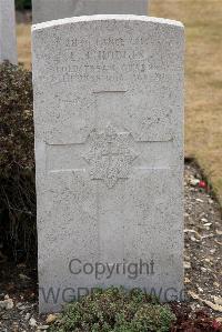 St. Sever Cemetery Extension Rouen - Hodges, Leslie James