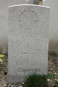 St. Sever Cemetery Extension Rouen - Hont, James