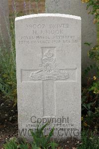 St. Sever Cemetery Extension Rouen - Hook, Herbert Joseph