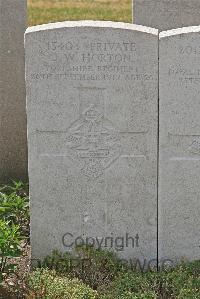 St. Sever Cemetery Extension Rouen - Horton, James William