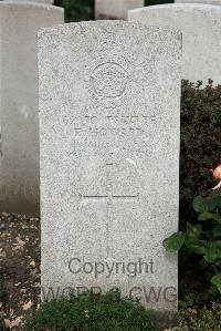 St. Sever Cemetery Extension Rouen - Howard, E