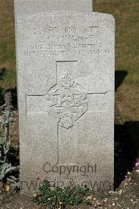 St. Sever Cemetery Extension Rouen - Hughes, J C