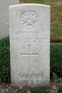 St. Sever Cemetery Extension Rouen - Hurt, S
