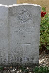 St. Sever Cemetery Extension Rouen - Hyde, E