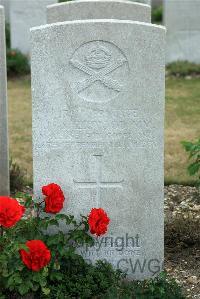 St. Sever Cemetery Extension Rouen - Isherwood, John