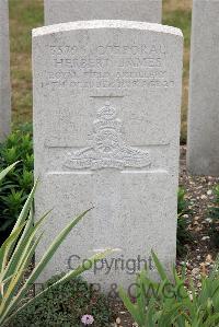 St. Sever Cemetery Extension Rouen - James, Herbert