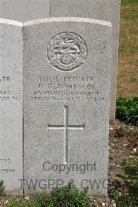 St. Sever Cemetery Extension Rouen - Johnson, D G