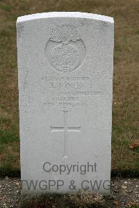 St. Sever Cemetery Extension Rouen - Jones, Joseph