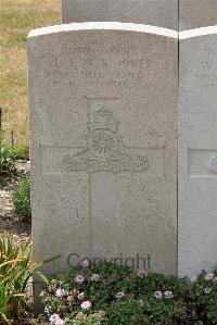 St. Sever Cemetery Extension Rouen - Jones, L T W E