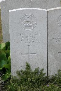 St. Sever Cemetery Extension Rouen - Jones, L