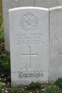 St. Sever Cemetery Extension Rouen - Kimpton, Willie