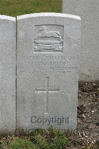 St. Sever Cemetery Extension Rouen - Knapton, George Herbert