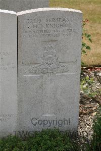 St. Sever Cemetery Extension Rouen - Knight, H B