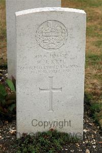 St. Sever Cemetery Extension Rouen - Kyte, W J