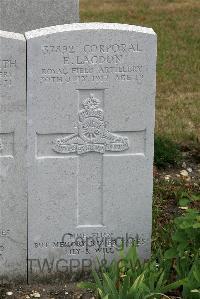 St. Sever Cemetery Extension Rouen - Lagdon, Edward