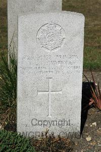 St. Sever Cemetery Extension Rouen - Lawrence, Thomas English