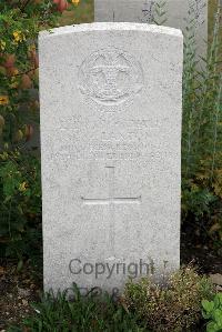 St. Sever Cemetery Extension Rouen - Laxton, James William