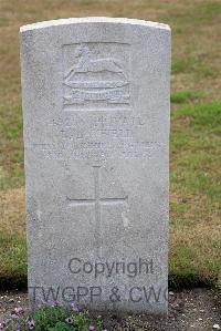 St. Sever Cemetery Extension Rouen - Layfield, Loftas