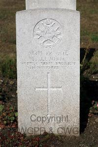 St. Sever Cemetery Extension Rouen - Leedham, S