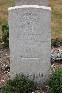 St. Sever Cemetery Extension Rouen - Letman, R