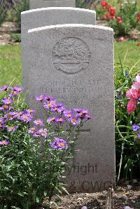 St. Sever Cemetery Extension Rouen - Lewington, Harry Edmund