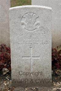 St. Sever Cemetery Extension Rouen - Lewis, John