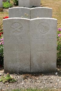 St. Sever Cemetery Extension Rouen - Lewis, R E
