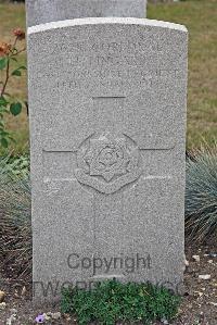 St. Sever Cemetery Extension Rouen - Lingard, H