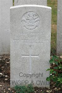 St. Sever Cemetery Extension Rouen - Lowe, J