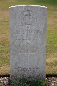 St. Sever Cemetery Extension Rouen - Lumb, F