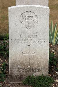 St. Sever Cemetery Extension Rouen - Lye, R F H