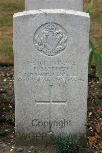 St. Sever Cemetery Extension Rouen - Madden, P