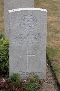St. Sever Cemetery Extension Rouen - Maidment, G W