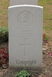 St. Sever Cemetery Extension Rouen - Martin, John