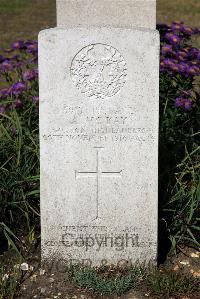 St. Sever Cemetery Extension Rouen - McKay, Andrew