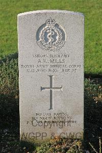 St. Sever Cemetery Extension Rouen - Mills, Alfred Richard