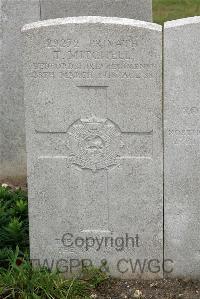St. Sever Cemetery Extension Rouen - Mitchell, T