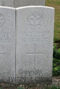St. Sever Cemetery Extension Rouen - Moon, William Ernest