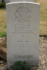 St. Sever Cemetery Extension Rouen - Morgan, R