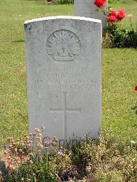 Suzanne Military Cemetery No.3 - Dealy, F H