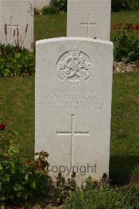 Templeux-Le-Guerard British Cemetery - Buswell, George Newton