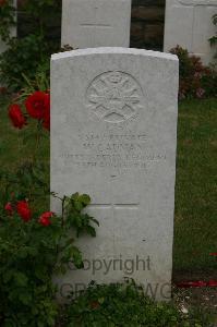 Templeux-Le-Guerard British Cemetery - Cadman, W