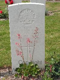 Templeux-Le-Guerard British Cemetery - Connole, William