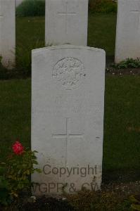 Templeux-Le-Guerard British Cemetery - Devlin, J