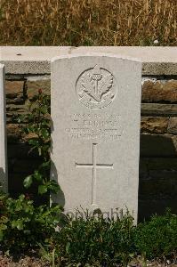 Templeux-Le-Guerard British Cemetery - Eddings, T