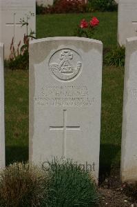 Templeux-Le-Guerard British Cemetery - Faulkner, S R