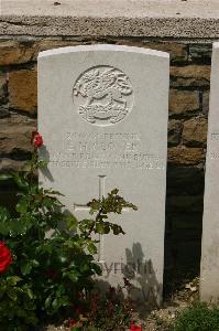 Templeux-Le-Guerard British Cemetery - Glover, Ernest Huntley