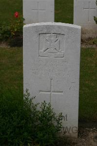 Templeux-Le-Guerard British Cemetery - Gough, J