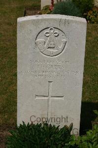 Templeux-Le-Guerard British Cemetery - Green, J H